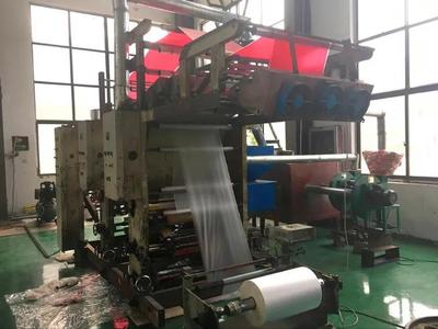 印刷老板當(dāng)場(chǎng)喝油墨,環(huán)保執(zhí)法秒變路人甲,這油墨有何來(lái)頭?